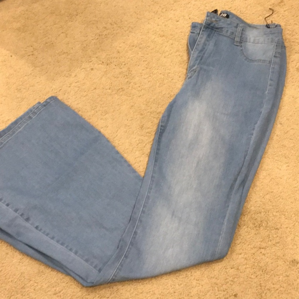 JC JQ bell bottoms Jeans XL 34” inseam